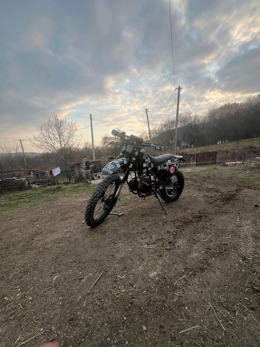 Vînd sau schimb cross de 140