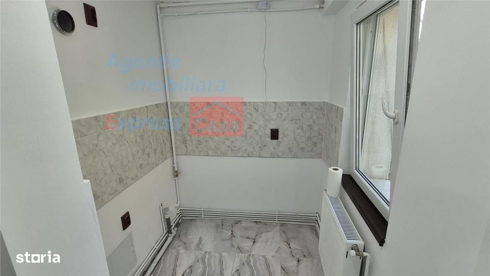 Apartament de vanzare, 3 camere, 2 dormitoare Tatarasi Nord