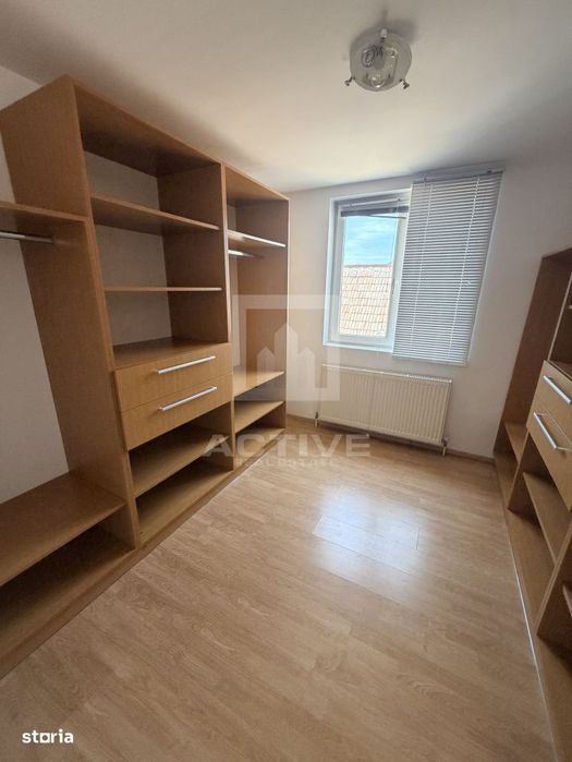 Vila cu curte proprie-zona Cipariu