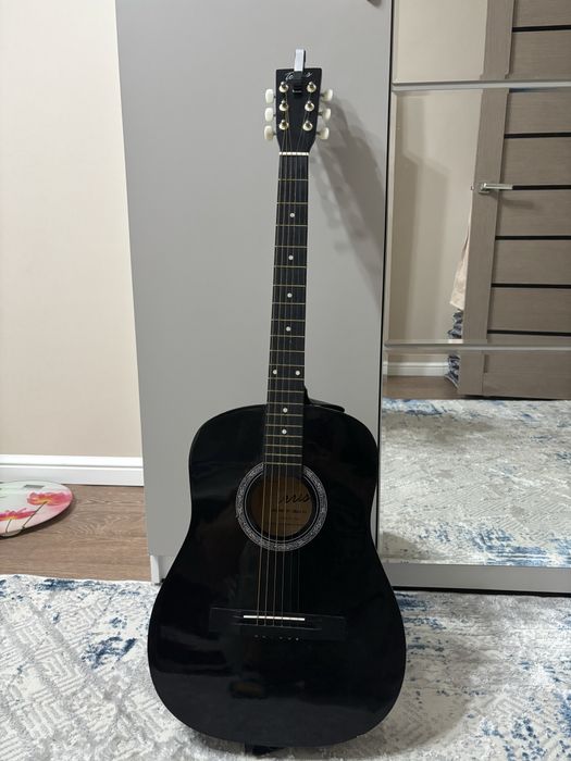 Продам гитару. Состояние хорошее