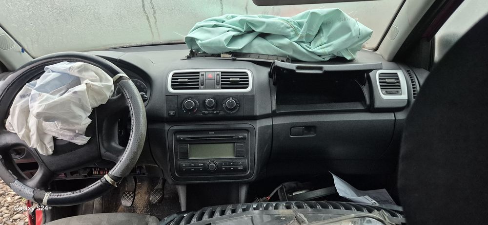 Dezmembram Skoda Fabia 1.9 TDI 150CP BSW 2009