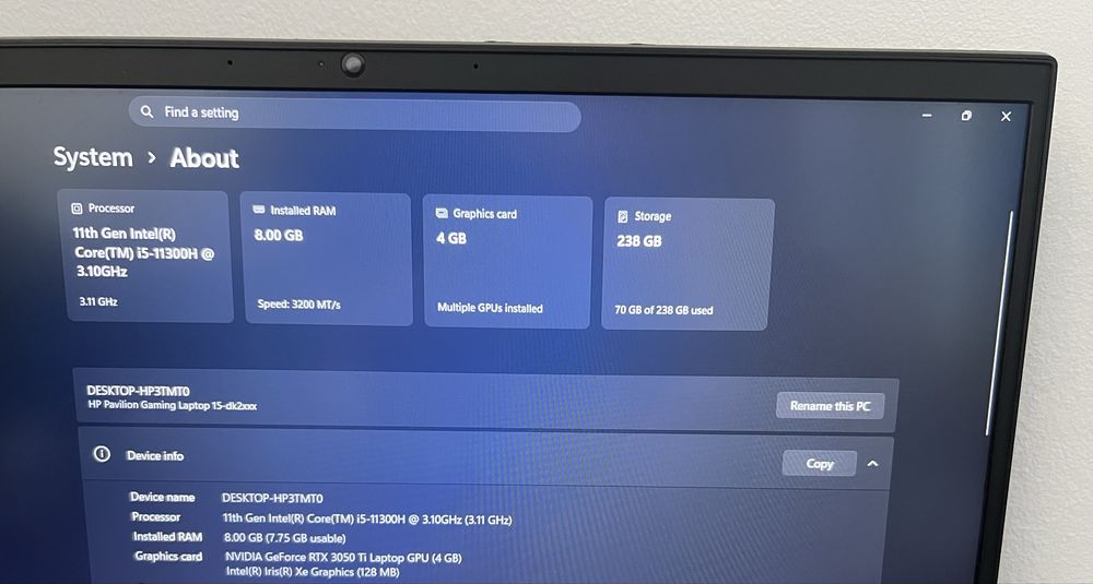 Laptop Gaming HP Pavilion 15 – i5 11th Gen, RTX 3050 Ti, 144Hz, Cutie Completă + Factură eMAG
