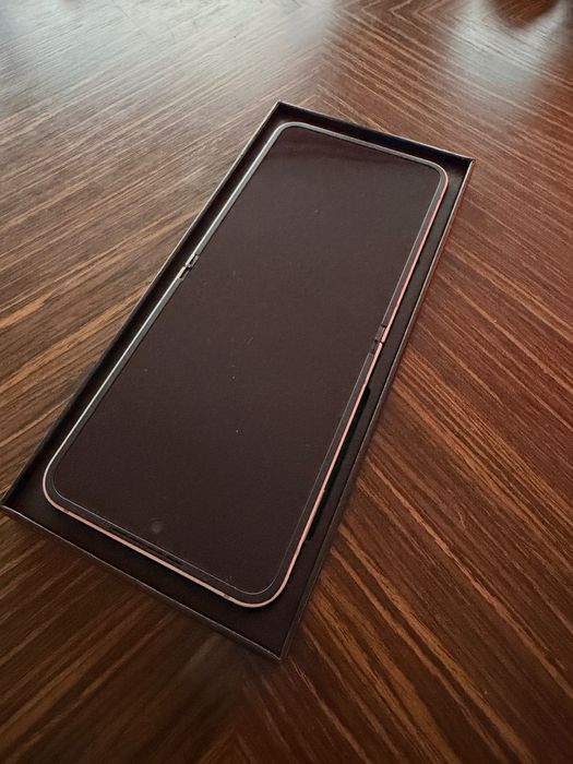 Samsung Galaxy Z Flip6 512GB Silver Shadow