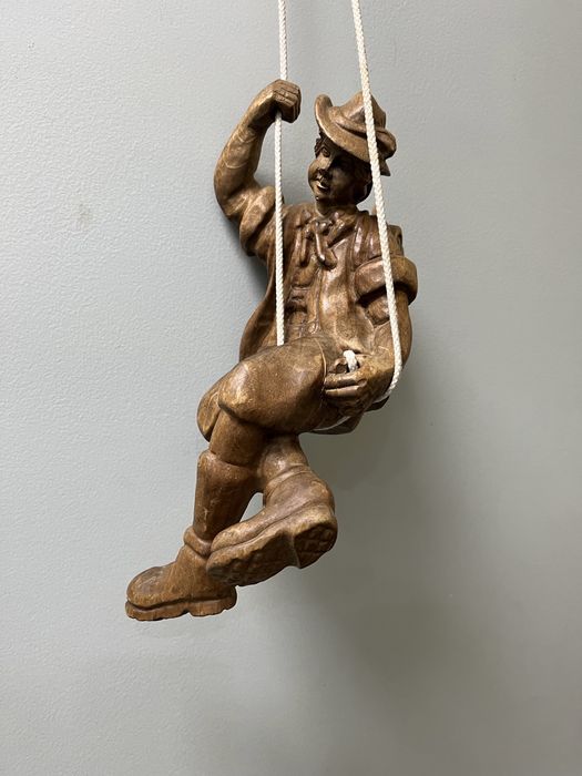 Дървена фигура / 50-те