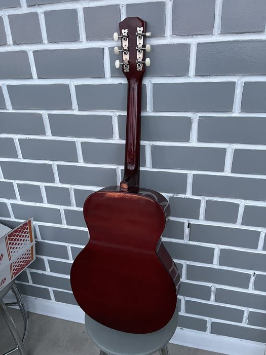 Қолданылмаған гитара жағдайы жақсы