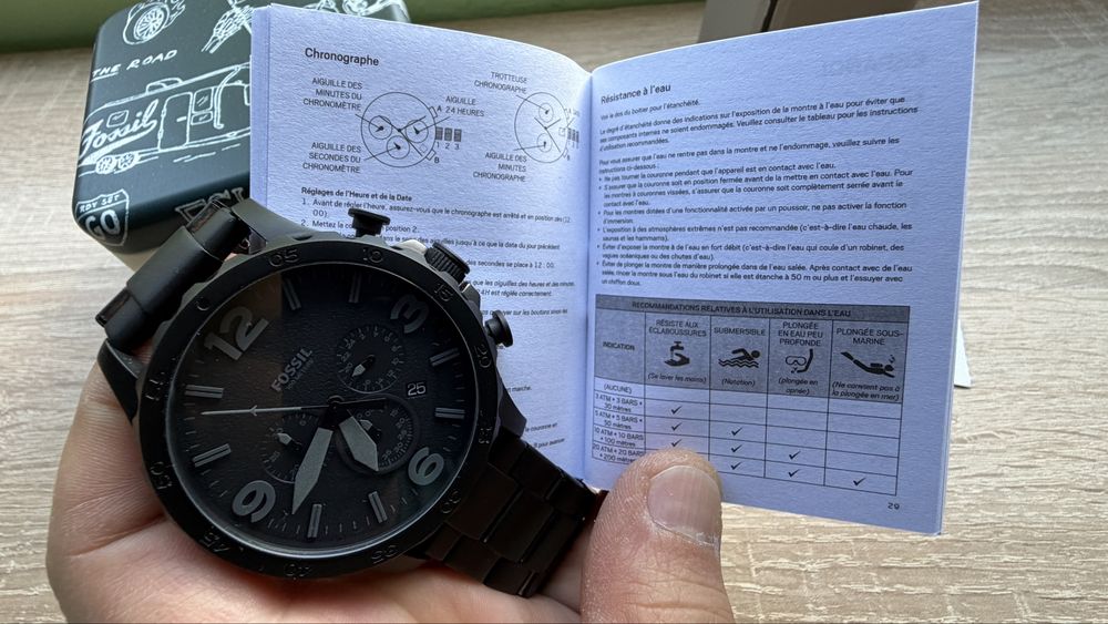 Продавам часовник Fossil JR1401