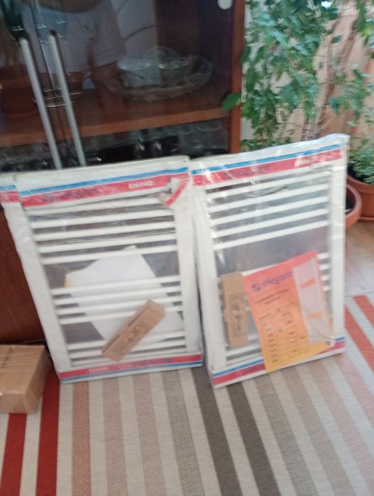 2 radiatoare de perete baie