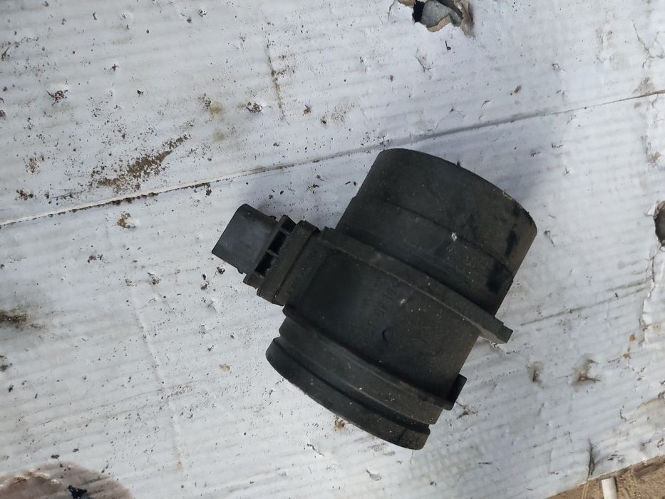 Дебитомер е90 е91 бмв  2.0д 184кс bmw e90 e91 2.0d