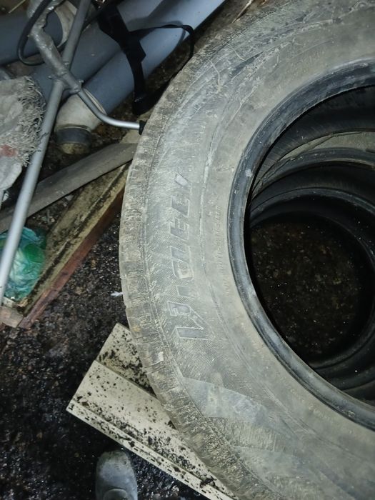 Резина 205"70"15