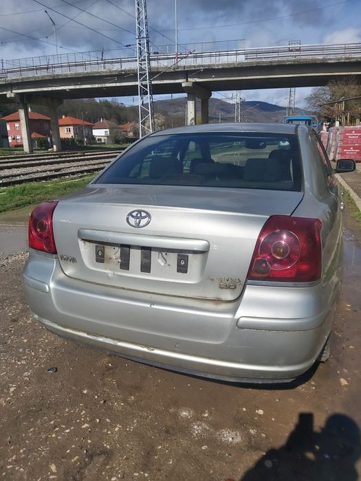 Тойота Авенсис 2.0 дизел 116к.с 2003 г