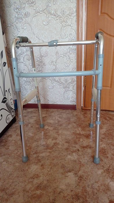Ходунок для взрослых