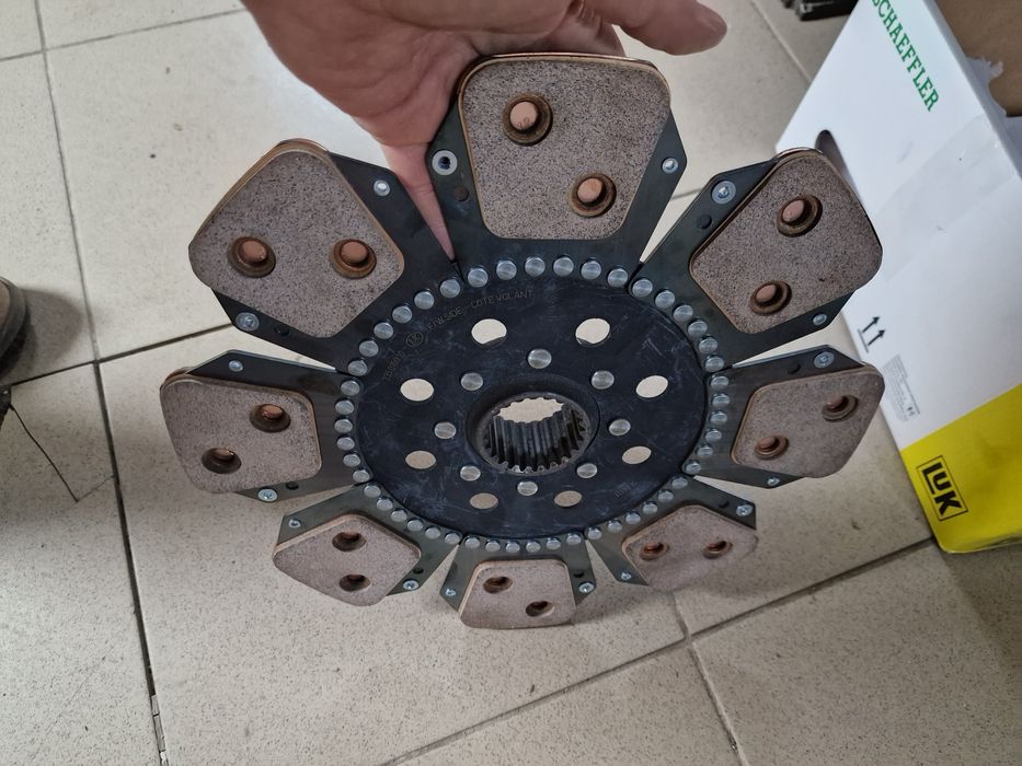 Disc ambreiaj tractor Landinii model toată gama preț cu tva se poate t