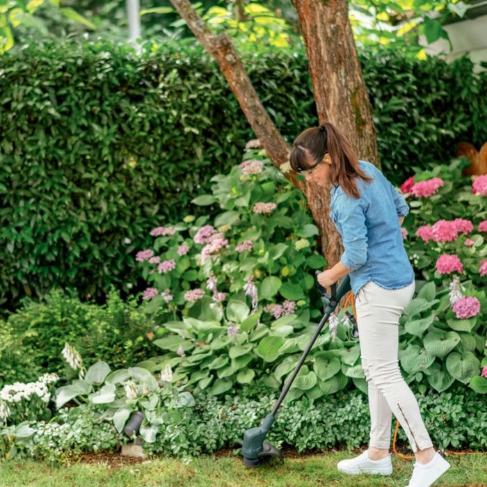 Электрическая газонокосилка 
Bosch ROTAK 32 + триммер Bosch 
EasyGrass