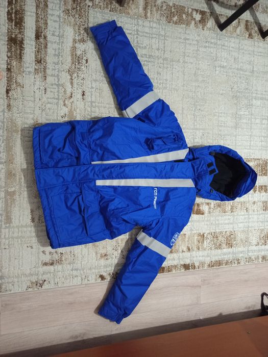 Нлвая куртка Газ пром