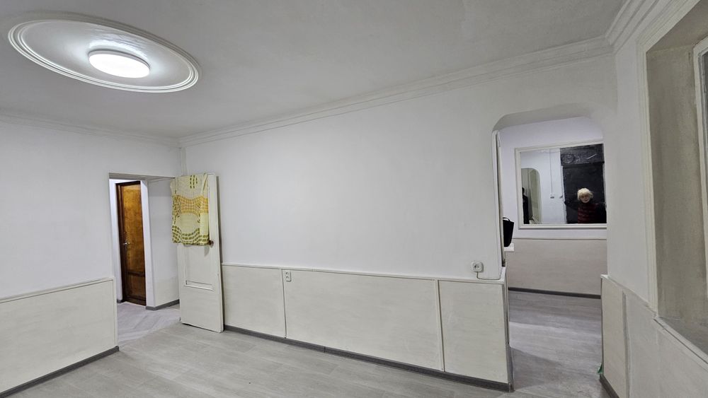 Аренда офис  51 м.Кв первая линия Акмаль Икрамова Орент. Скорая помощь