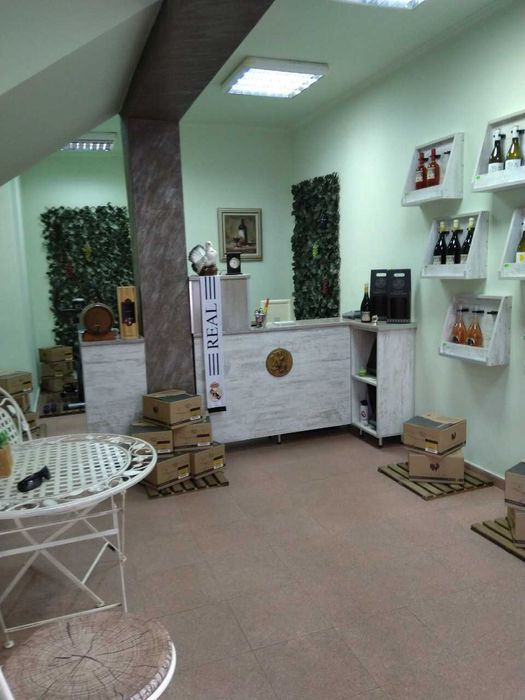 Дава се под наем Офис в Пловдив, Център - 35 кв.м за 234.6 € - Снимка #2