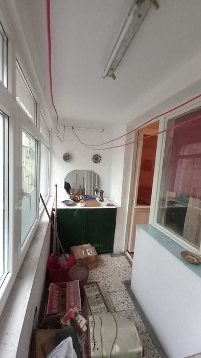 Obor (Masina de Paine) , 3 camere, parter, balcon, boxa