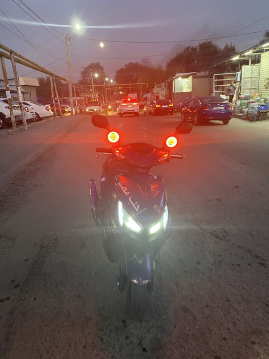 Продам мопед м8 про