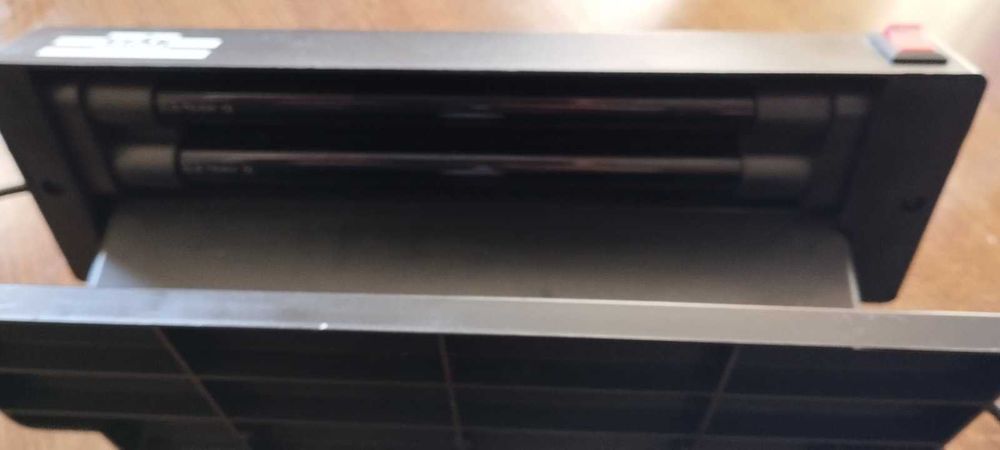 Машина за проверка на фалшиви банкноти