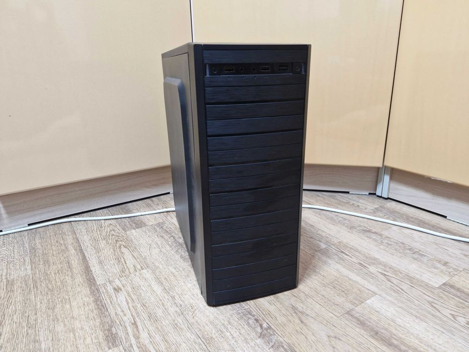 Быстрый системник, готов к работе