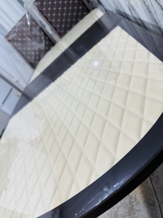 Обеденный стол б/у