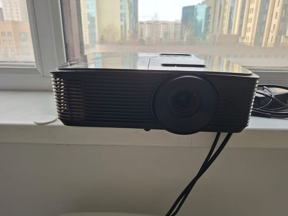 Проектор  optoma