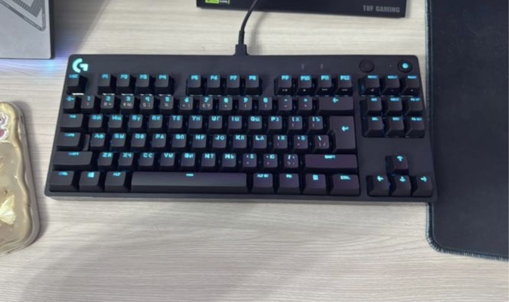Клавиатура Logitech G Pro Gaming черный