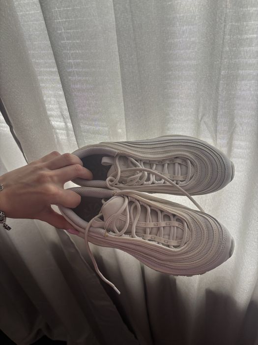 Бели маратонки NIKE
