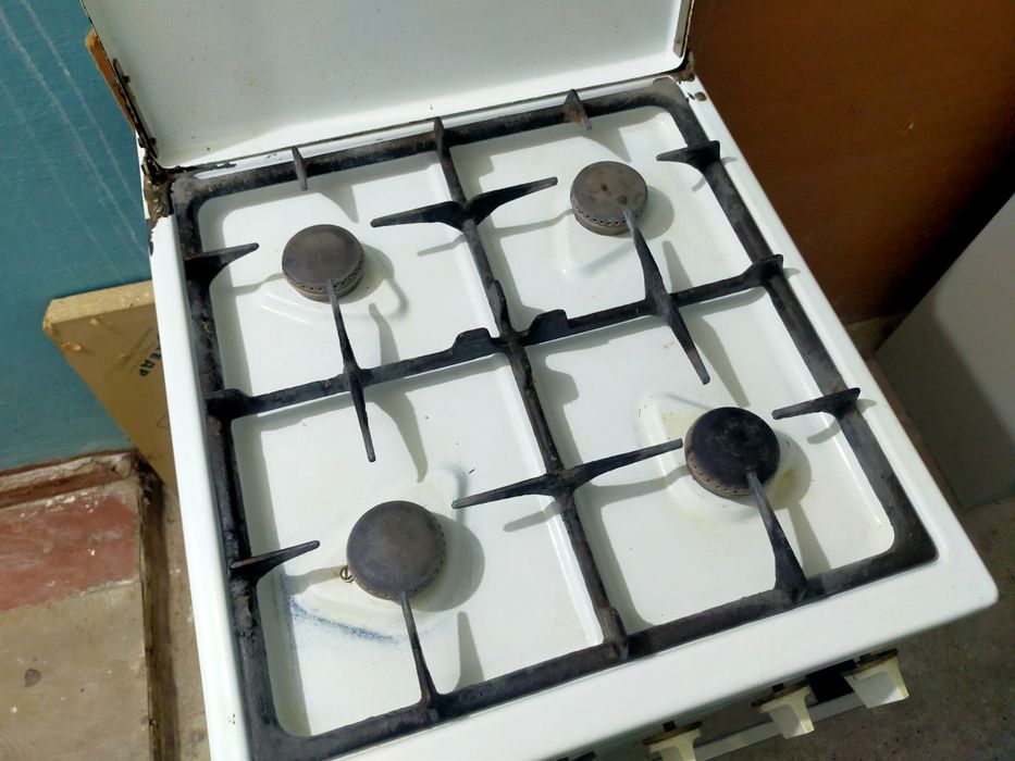 Продам кухонную плиту