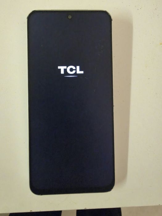TCL новый телефон
