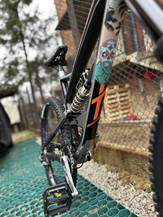 YT capra cf pro race 2017