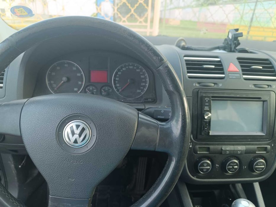 VOLKSWAGEN Golf 2005 — imagine 3