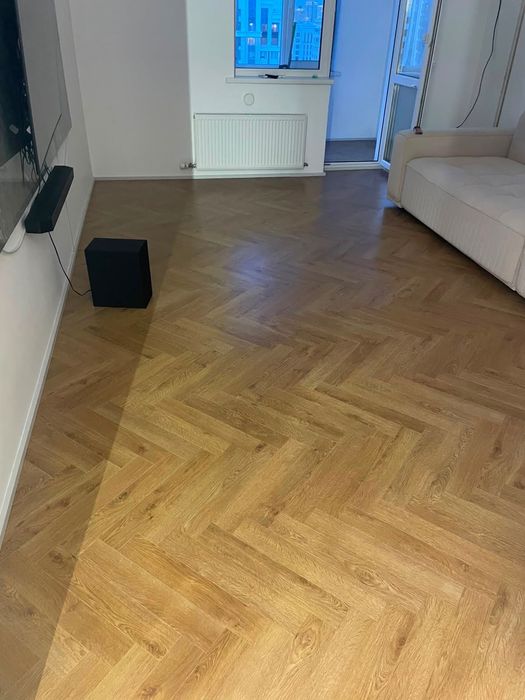 Ламинат елочка продам
