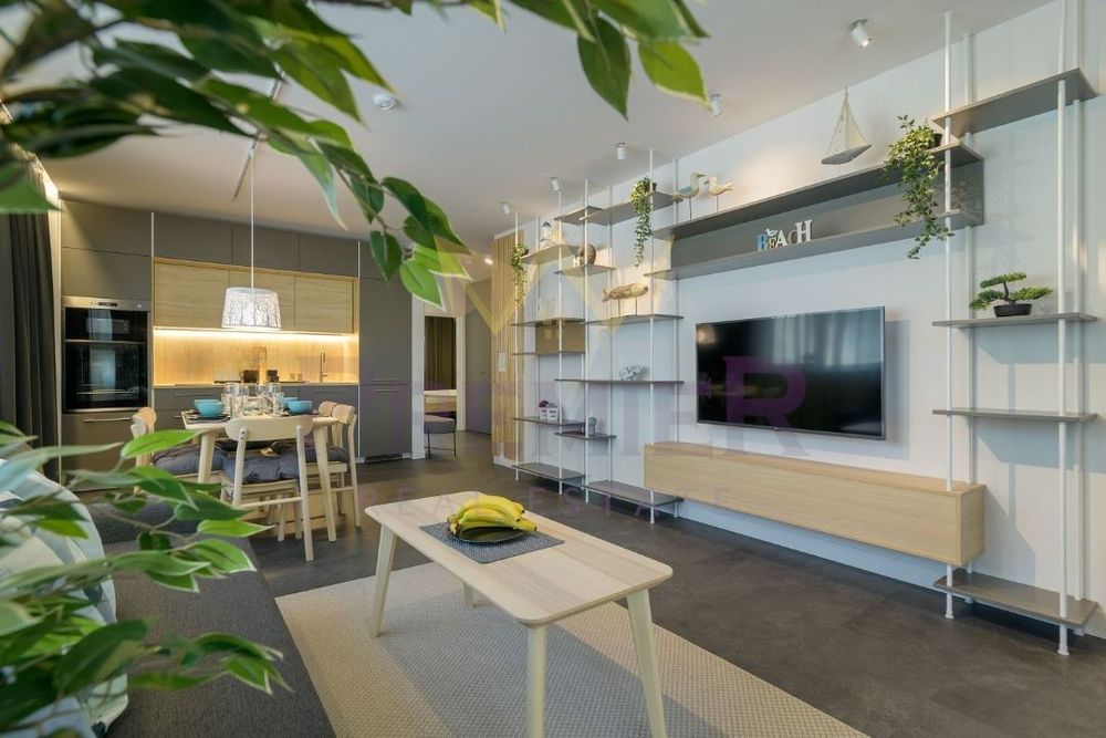 Продава се Тристаен апартамент в Варна, Бриз - 102 кв.м за 2932 €/кв.м - Снимка #12