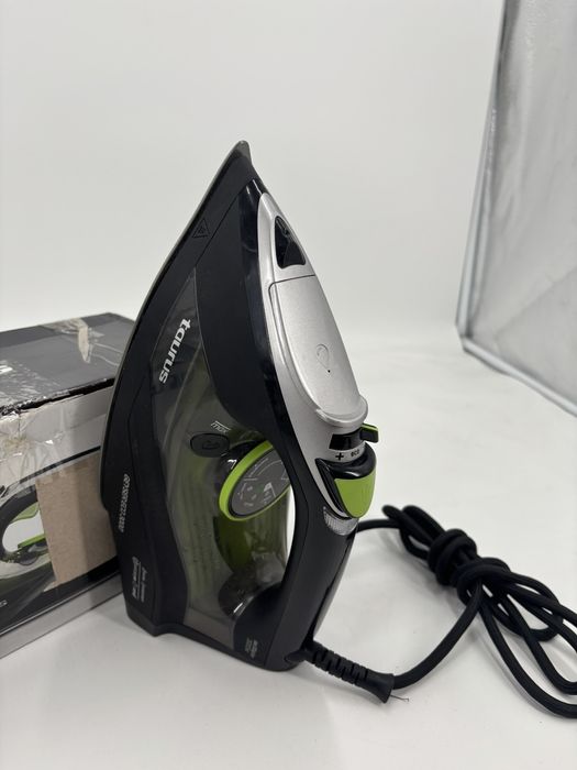 Парна ютия Taurus Geyser Eco 3000. 
Мощност: Максимална мощност от 3000 W за бързо нагряване и ефективно гладене.