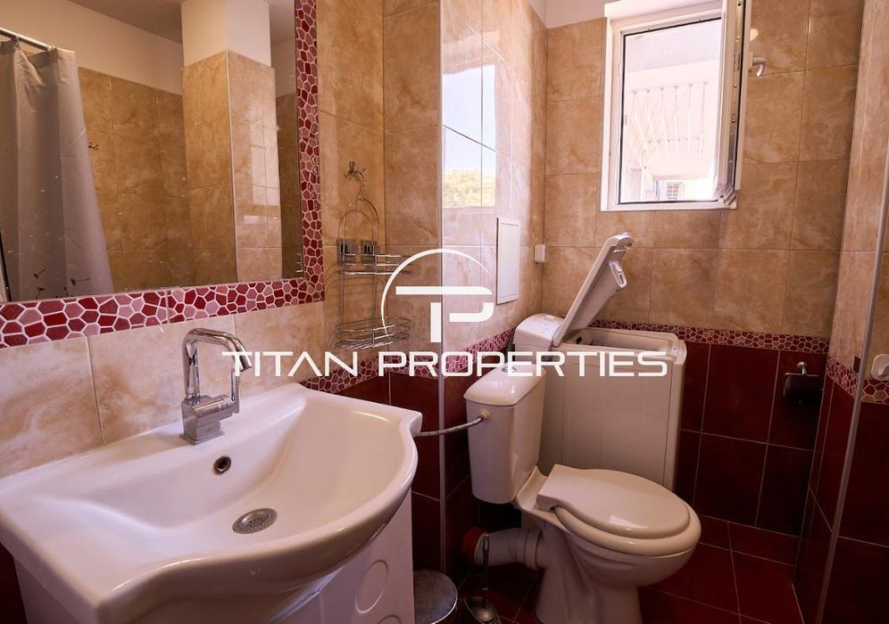 Дава се под наем Двустаен апартамент в Пловдив, Център - 72 кв.м за 390 € - Снимка #6