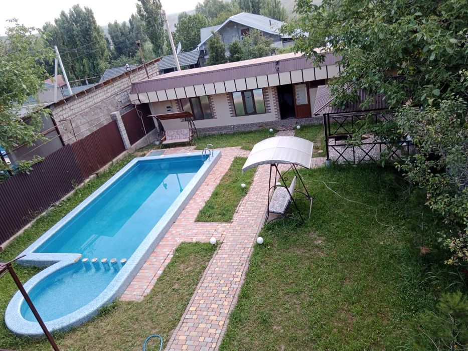 Айна Коттедж Біркөлік