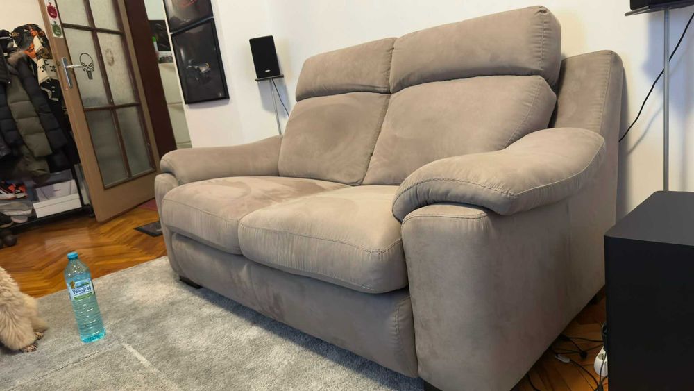 Продавам двуместен диван/канапе PLATAN