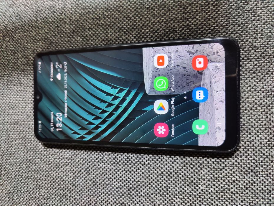 Продам телефон 15000 тенге