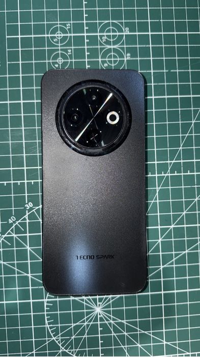 Продам телефон текно спарк 30с