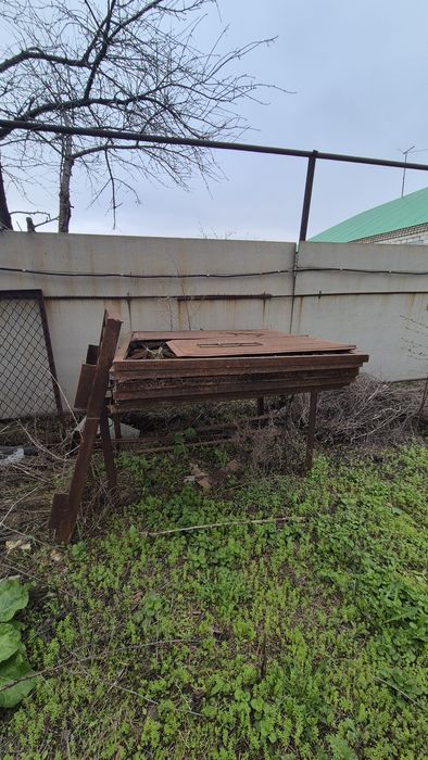Продам металличекий забор