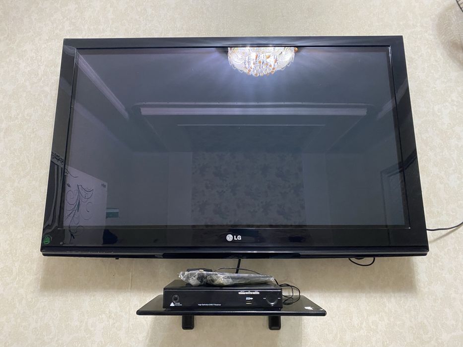 LG Televizir 42 Razmer srochna Sotiladi