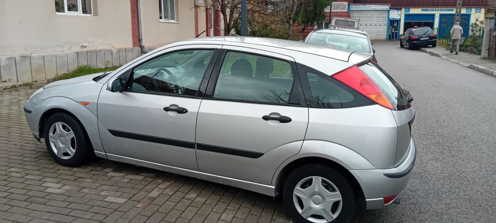 Ford focus 1.6 benzină