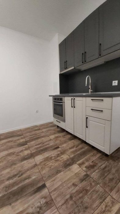 Дава се под наем Едностаен апартамент в Бургас, Меден рудник - зона В - 20 кв.м за 199.41 € - Снимка #1