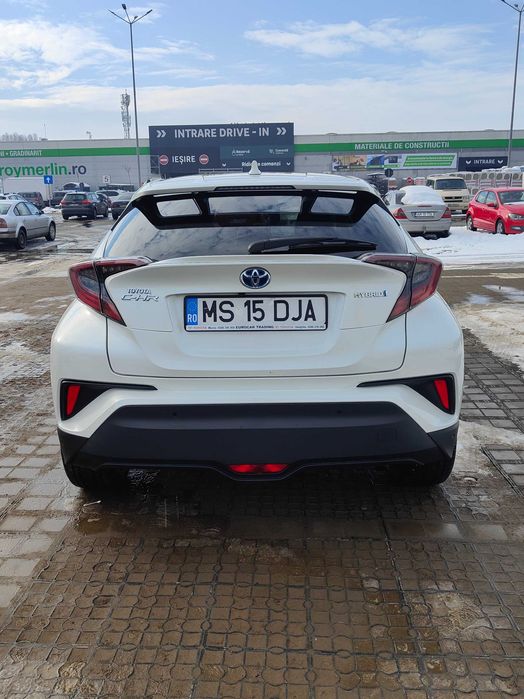 Toyota C-HR C-lassy 2019 1.8 Hybrid 122CP, unic proprietar, 47300 km