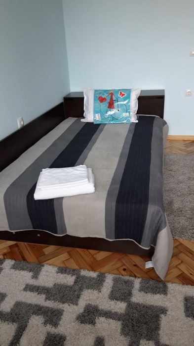 Дава се под наем Тристаен апартамент в Велико Търново, Център - 135 кв.м за 459 € - Снимка #7