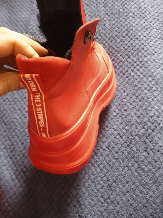 Кроссовки зимние