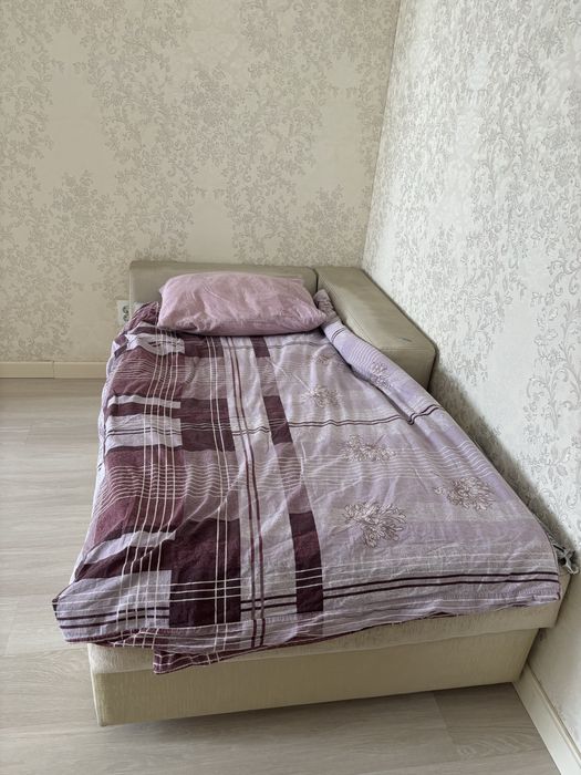 ОТДАМ Диван с подьемным механизмом