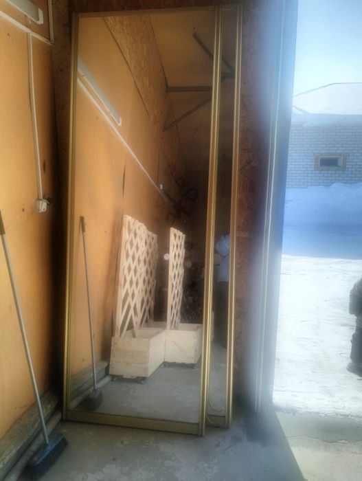 Продам распашные двери