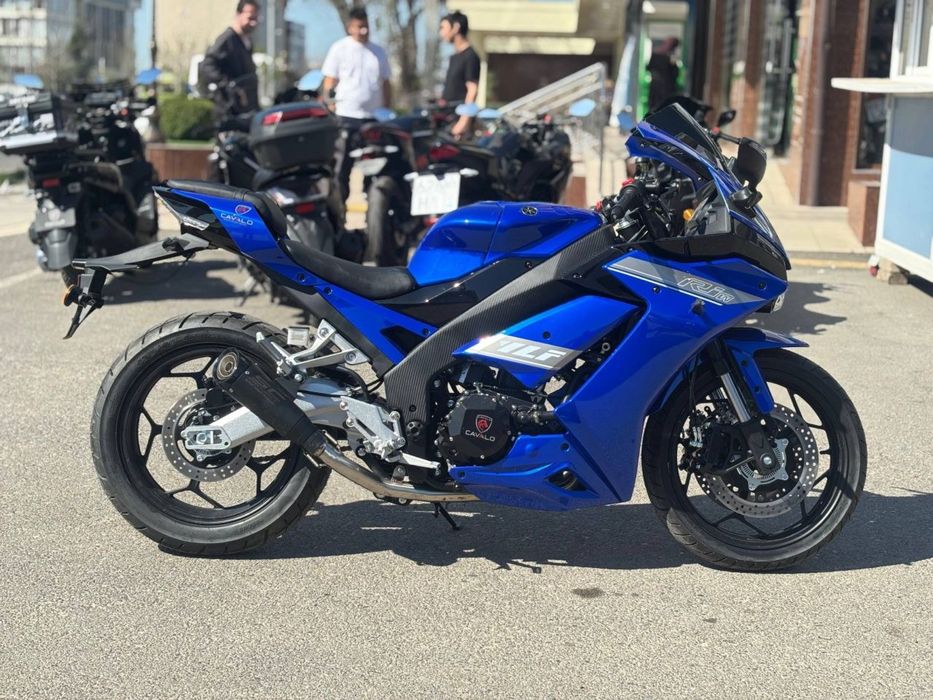 Срочно продается Yamaha R1 400сс